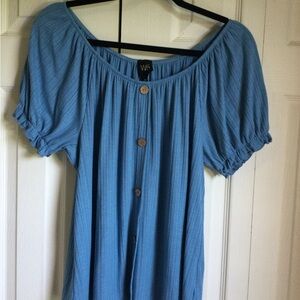 Never worn! Lots of stretch!